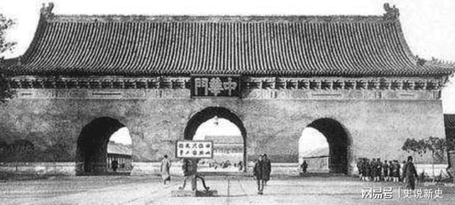 北京名人题写的匾额_匾额的来历_太和殿匾额是谁写的