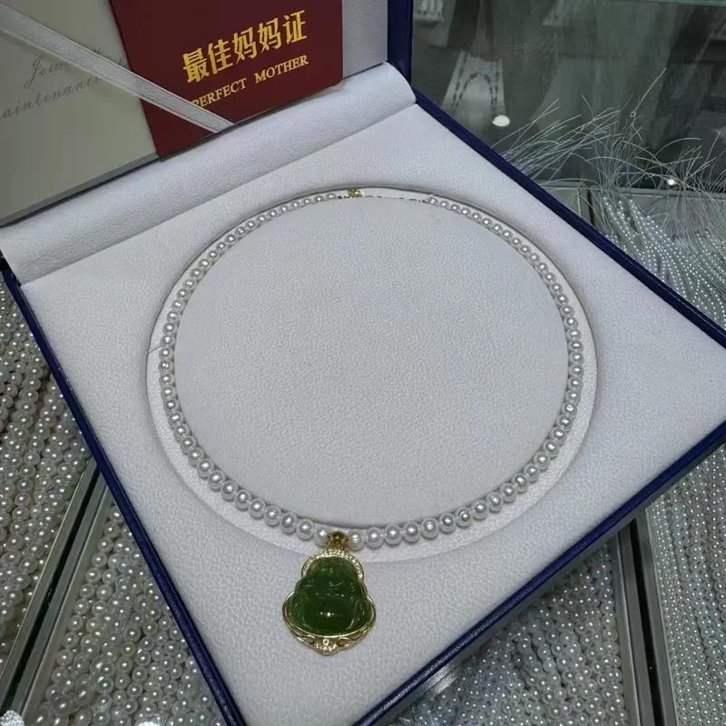 和田玉首饰_小雕刻件图片大全_翡翠首饰