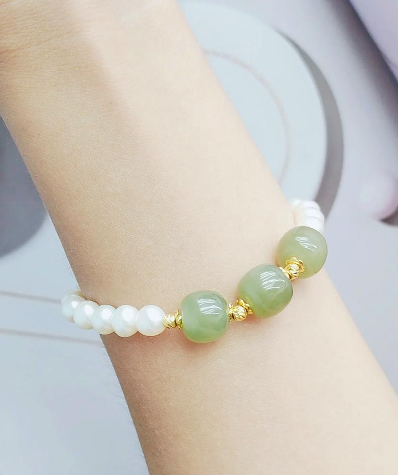 和田玉首饰_小雕刻件图片大全_翡翠首饰