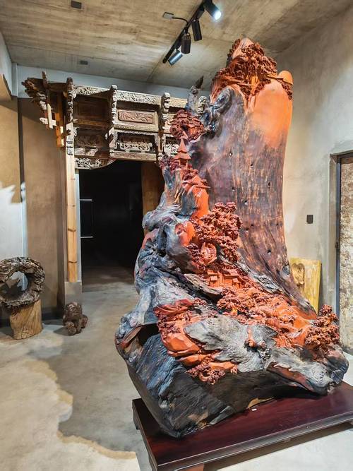 剑川木雕艺术小镇_剑川黑陶制作工艺_云南木雕市场在哪里