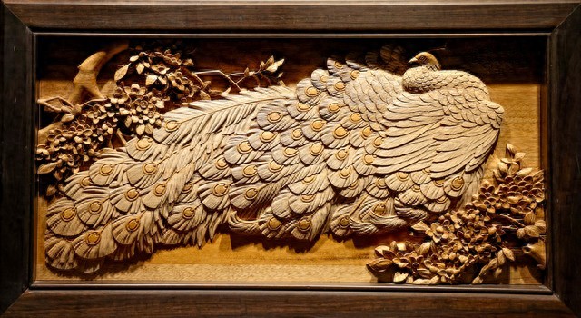 中国著名四大木雕_浙江东阳木雕工艺文化_中国木雕工艺品地区特色