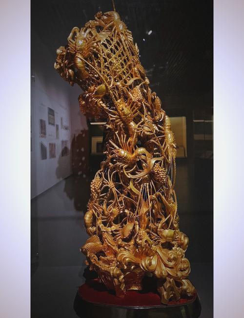 中国著名四大木雕_中国木雕工艺品地区特色_浙江东阳木雕工艺文化