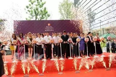 开业典礼主持稿_班结业典礼主持词_广州开业剪彩典礼鲜花