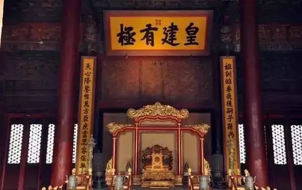 匾的含义_巩义康百万庄园留余匾 中华名匾_故宫正大光明匾