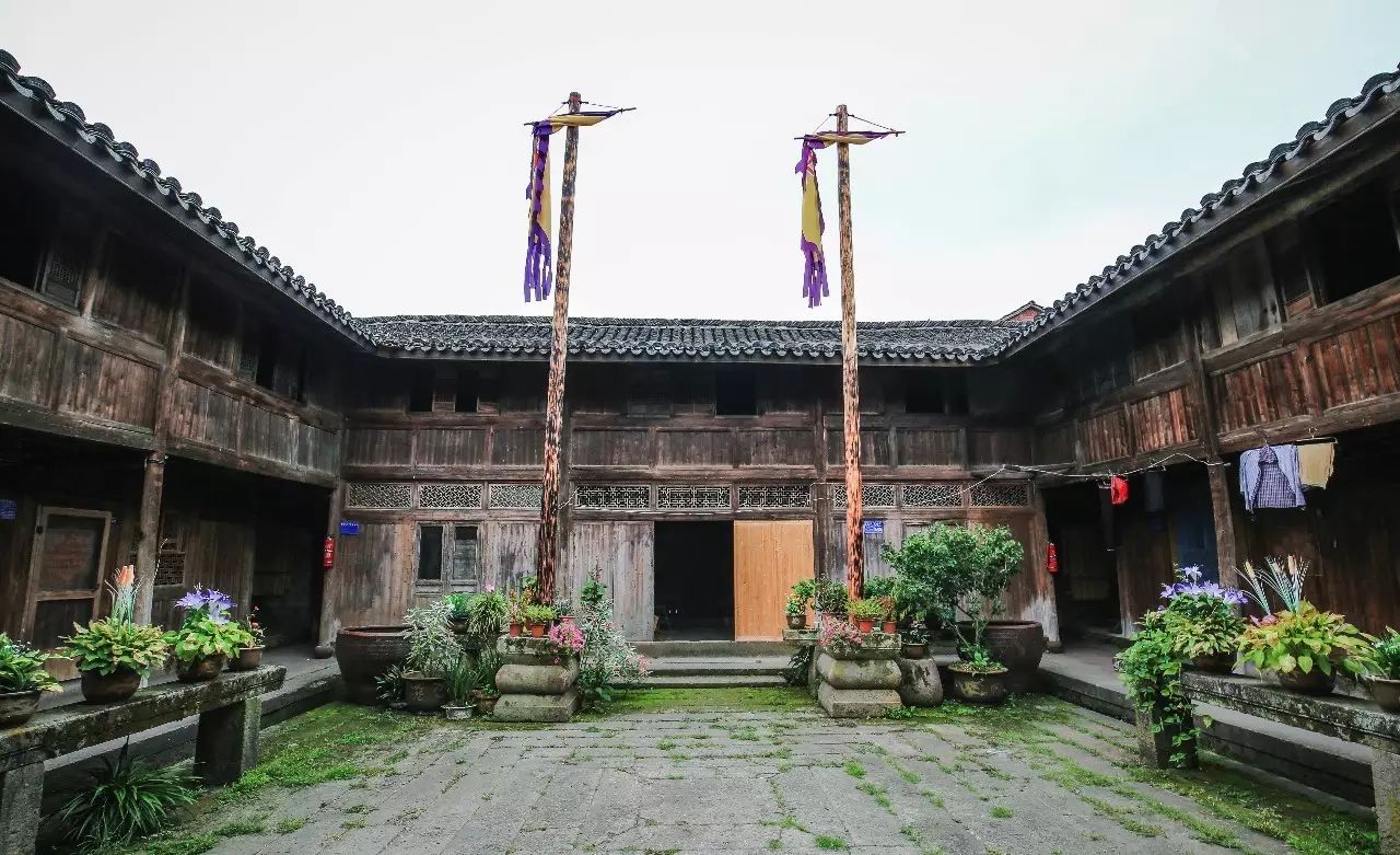 式古堂书画汇考_大门大的亚古兽_*古式大门