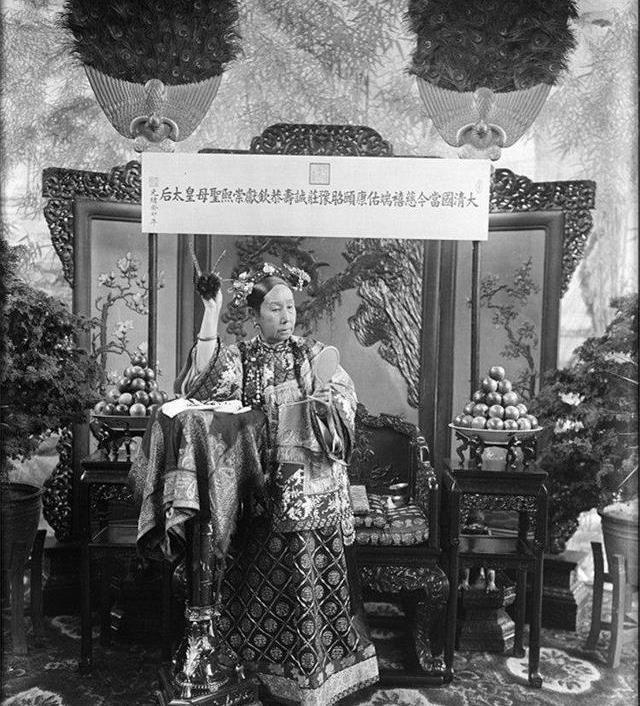 保和殿匾额是什么字_题写匾额是什么意思_中和殿匾额是什么意思