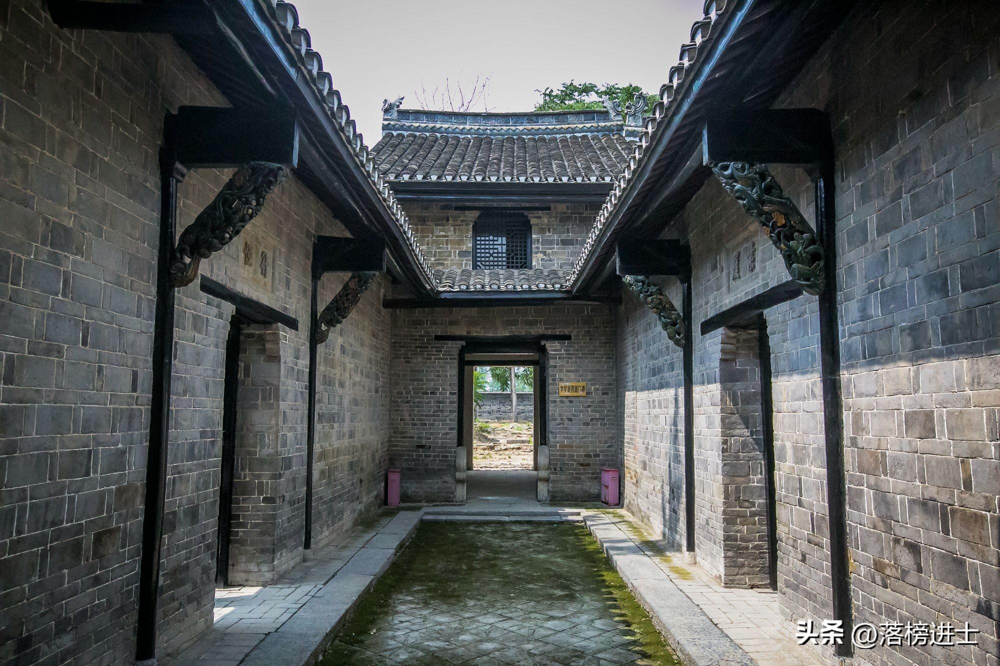 牌匾设计 古代_古代大户人家门口的牌匾_古代大户人家的大门