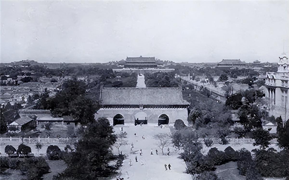 清朝牌匾现在市场价_清朝牌匾现在市场价_基金鹏华价价现在行情