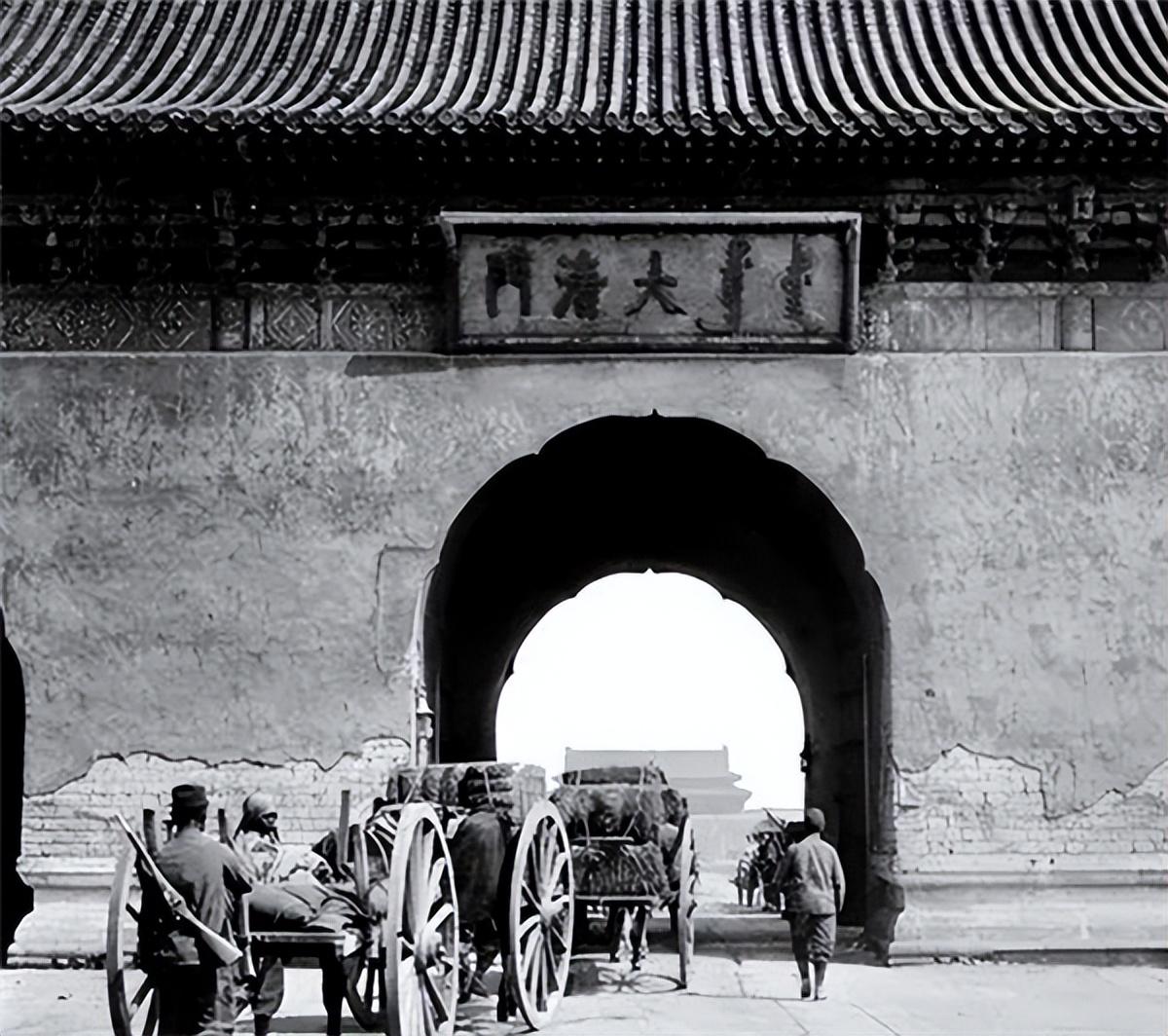 基金鹏华价价现在行情_清朝牌匾现在市场价_清朝牌匾现在市场价
