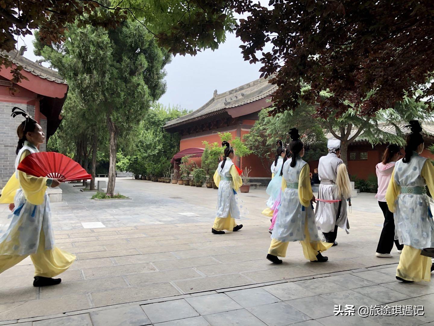 太和殿匾额怎么读_宋太祖匾额_丫髻山楹联匾额