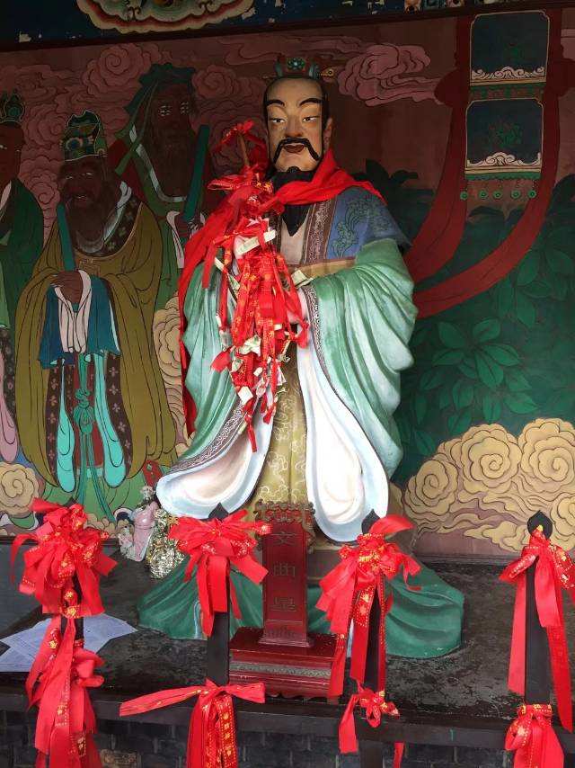 吕祖匾额_爱新觉罗·溥杰临洮县卧龙寺匾额_吕祖灵签和吕祖决疑签