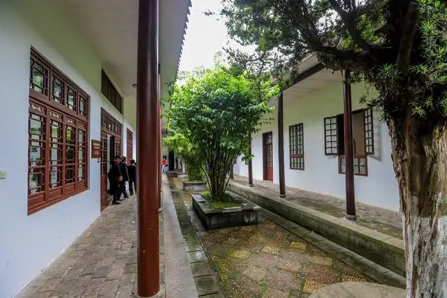 匾额_学府匾额_北大匾额京师大学堂牌匾北大招牌北京大学匾额