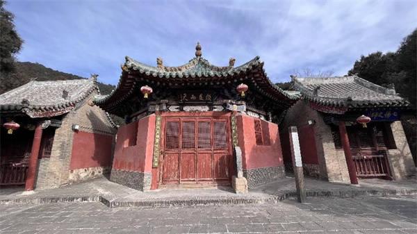 太和殿匾额复制_爱新觉罗·溥杰临洮县卧龙寺匾额_双林寺匾额
