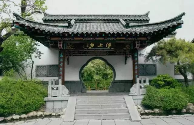 水榭上匾额_水榭什么意思_水榭亭阁的意思