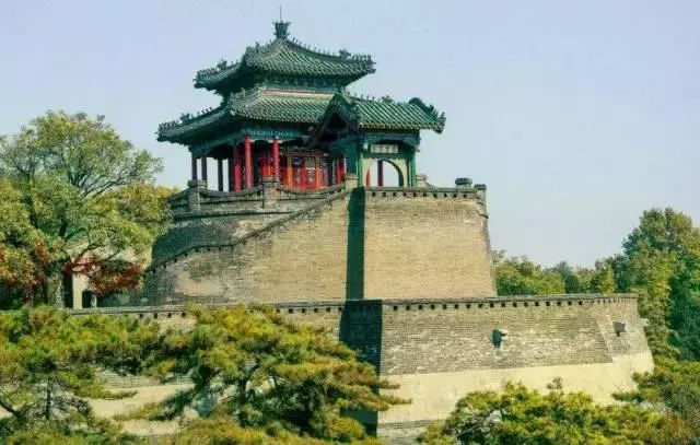 水榭什么意思_水榭亭阁的意思_水榭上匾额