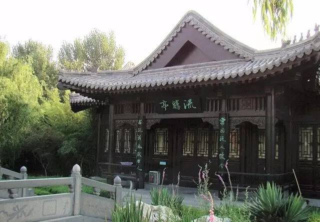 水榭上匾额_水榭什么意思_水榭亭阁的意思