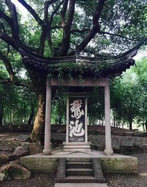 亭子匾取名_古亭子匾额_亭子的匾额