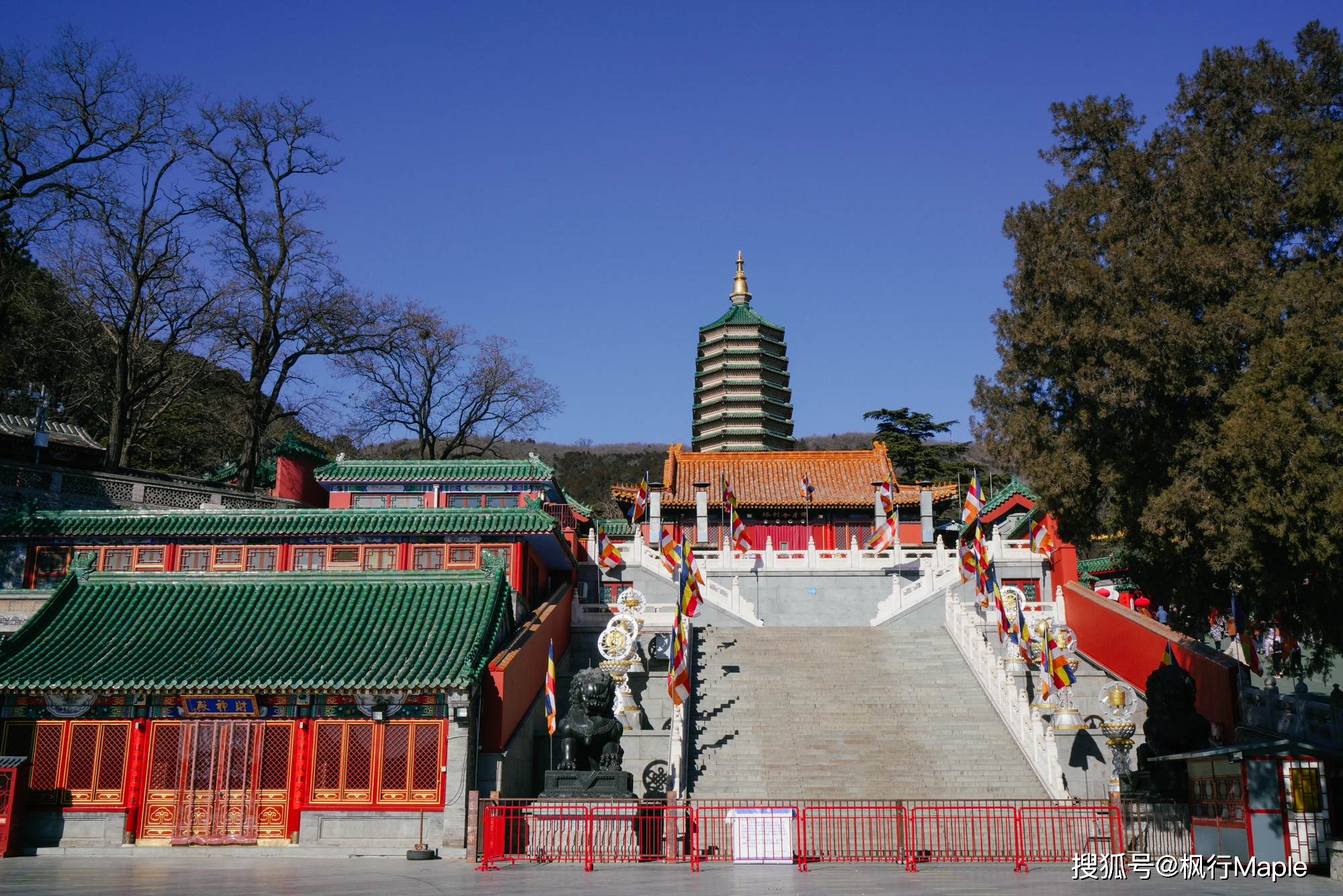 匾额欣赏_匾额对应的建筑_殿宇匾额