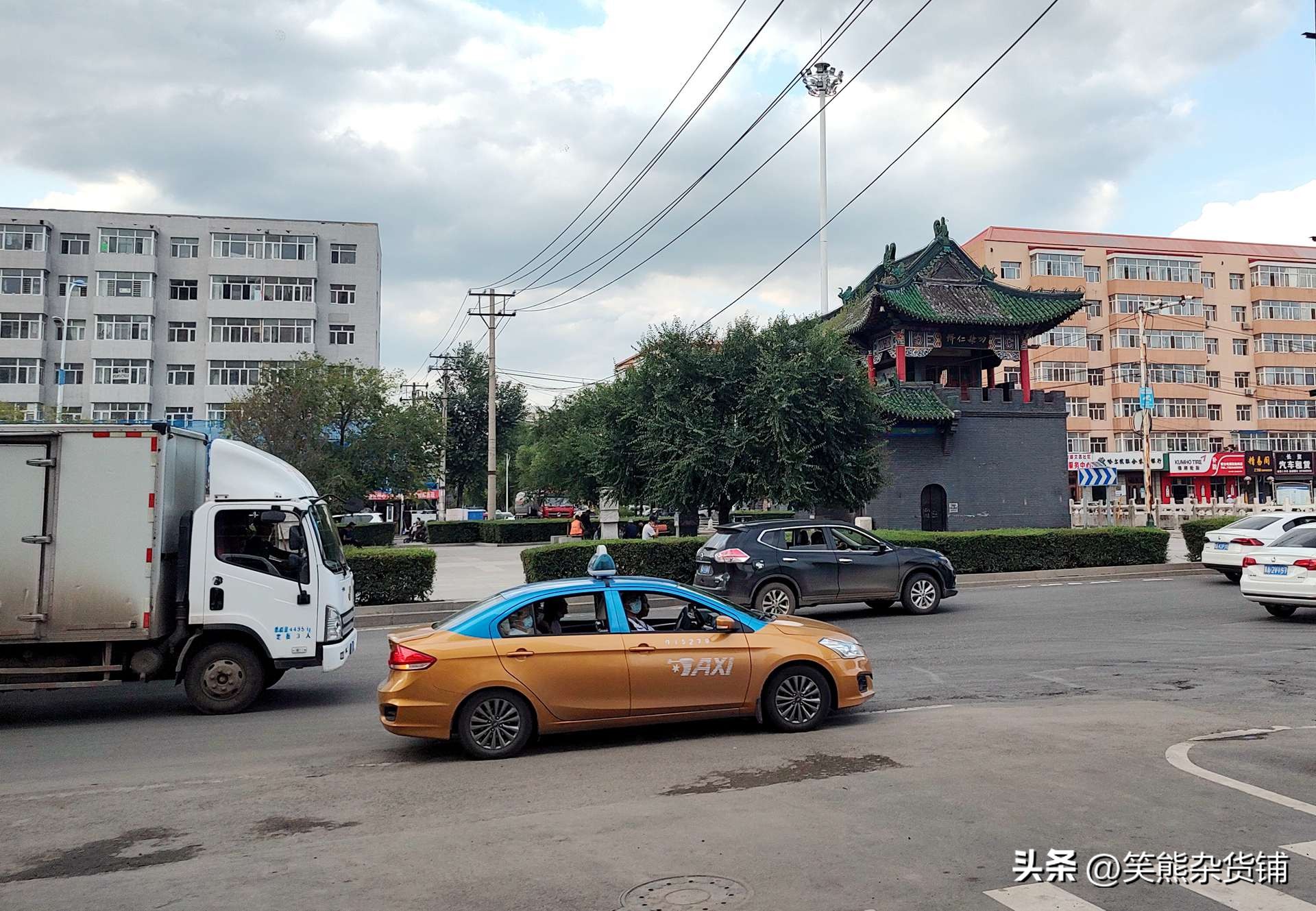 东大门门头什么字好_大门向东门匾什么字好_大门朝东门匾什么字好