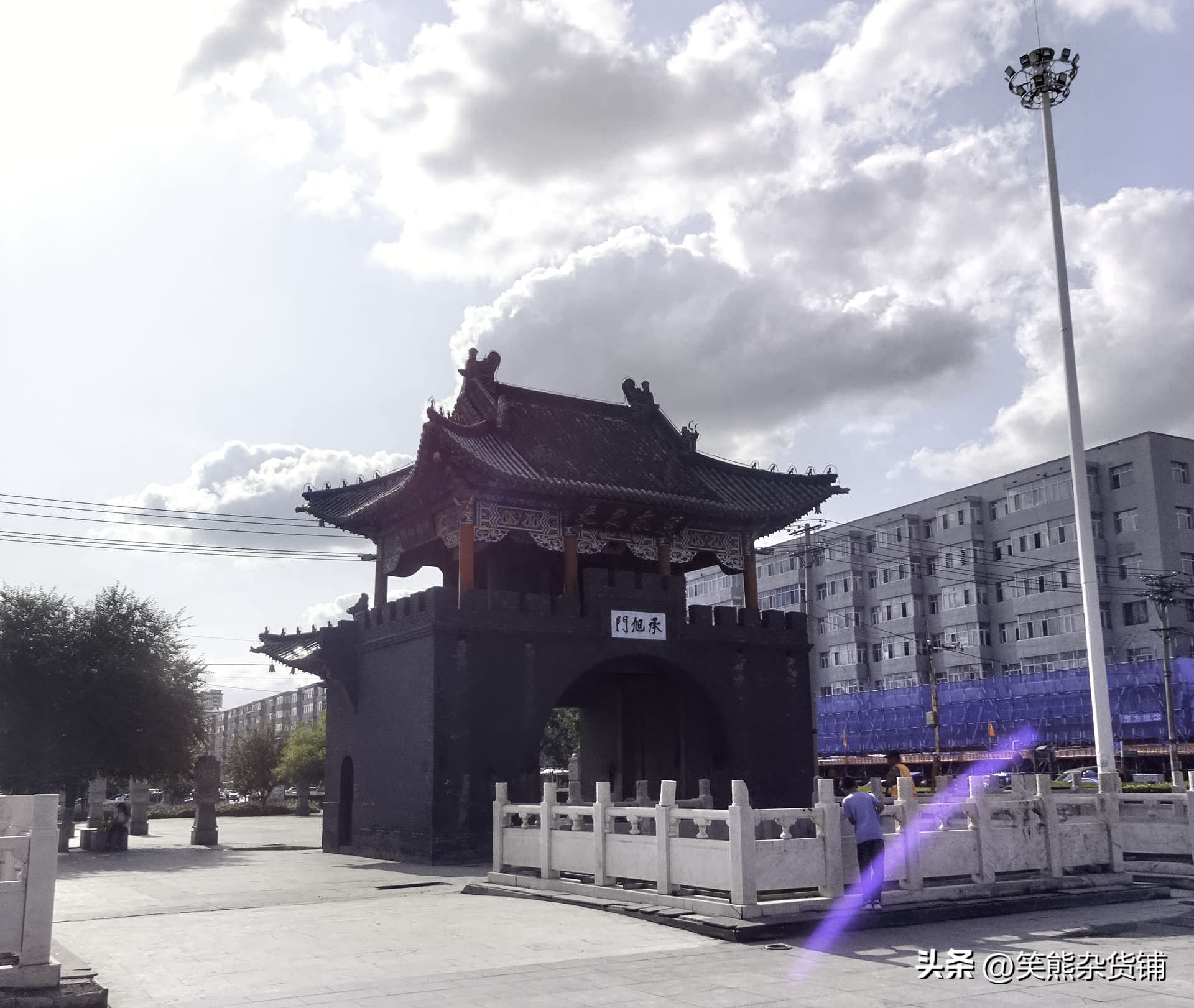 东大门门头什么字好_大门朝东门匾什么字好_大门向东门匾什么字好