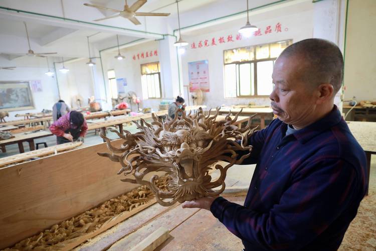 手工传承木雕文化作品_手工传承木雕文化的意义_手工木雕的文化传承