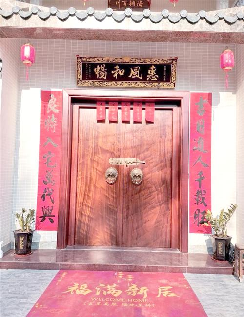 农村大门四字门匾大全_大门口朝西四字匾大全_农村大门吉祥字
