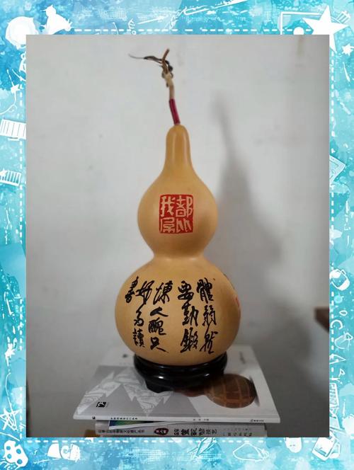 海南黄花梨葫芦雕刻过程_什么是好的木雕工艺_海南黄花梨工艺品制作步骤