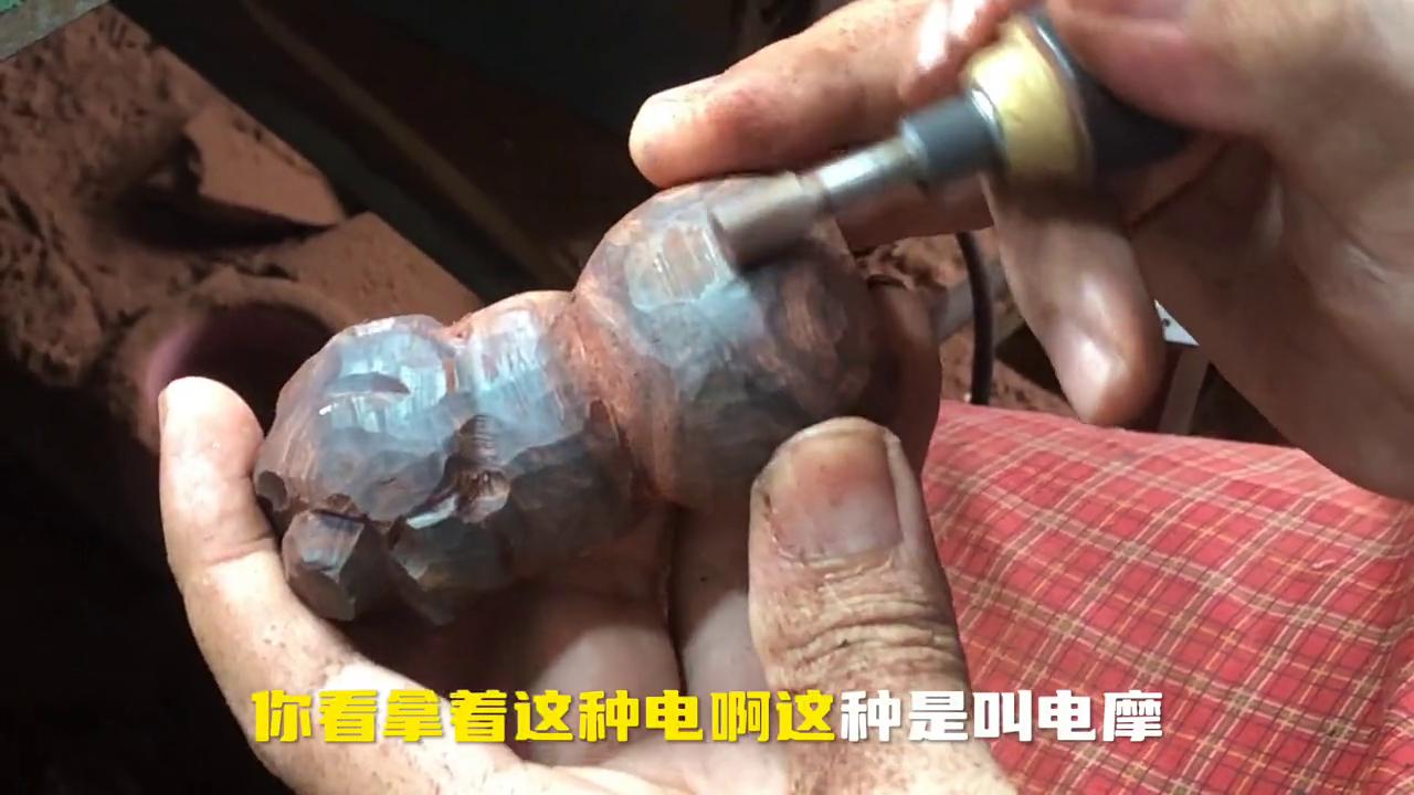 什么是好的木雕工艺_海南黄花梨葫芦雕刻过程_海南黄花梨工艺品制作步骤