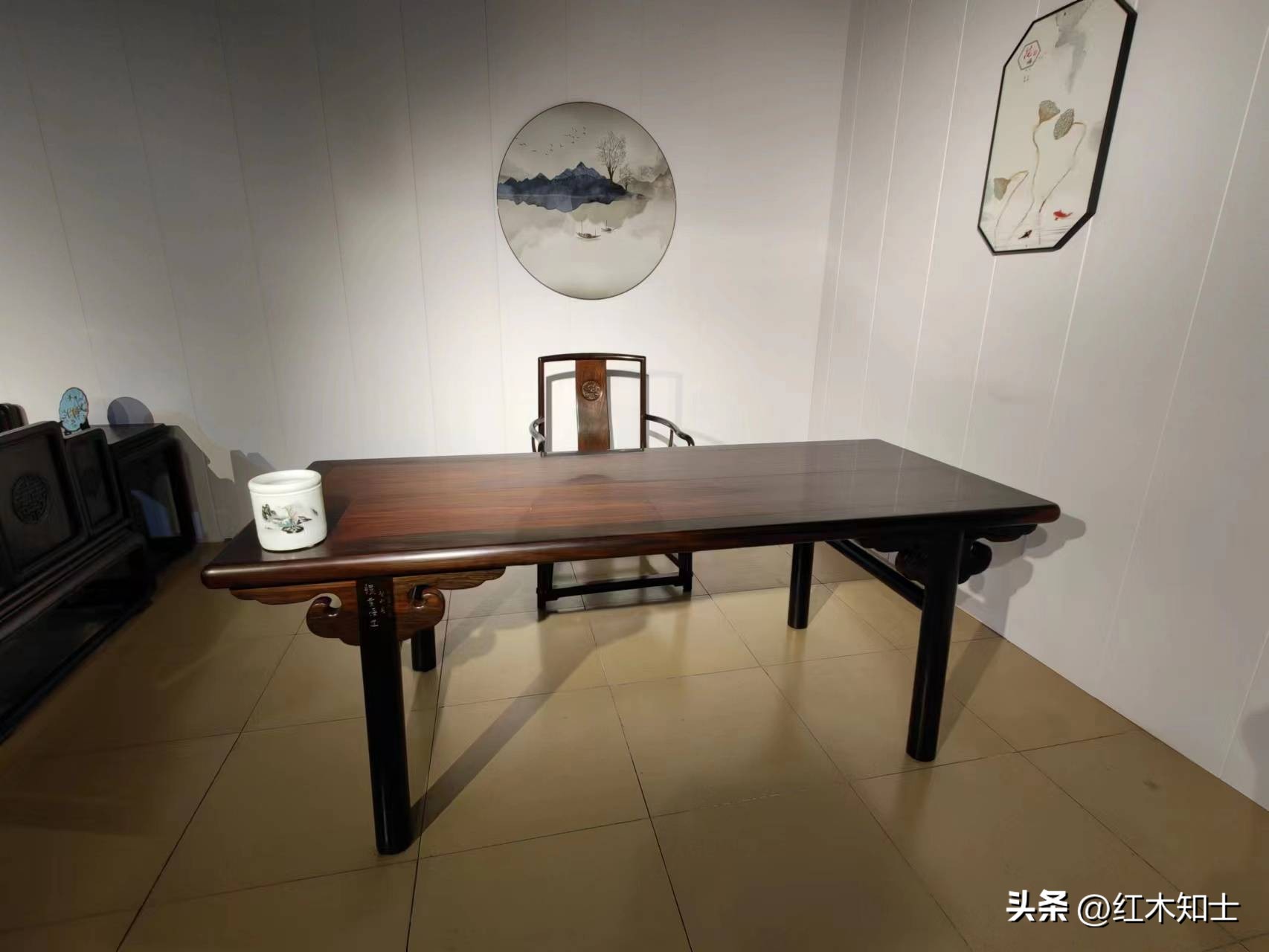 大红酸枝家具榫卯工艺特点_大红酸枝家具原材料特点_什么是好的木雕工艺