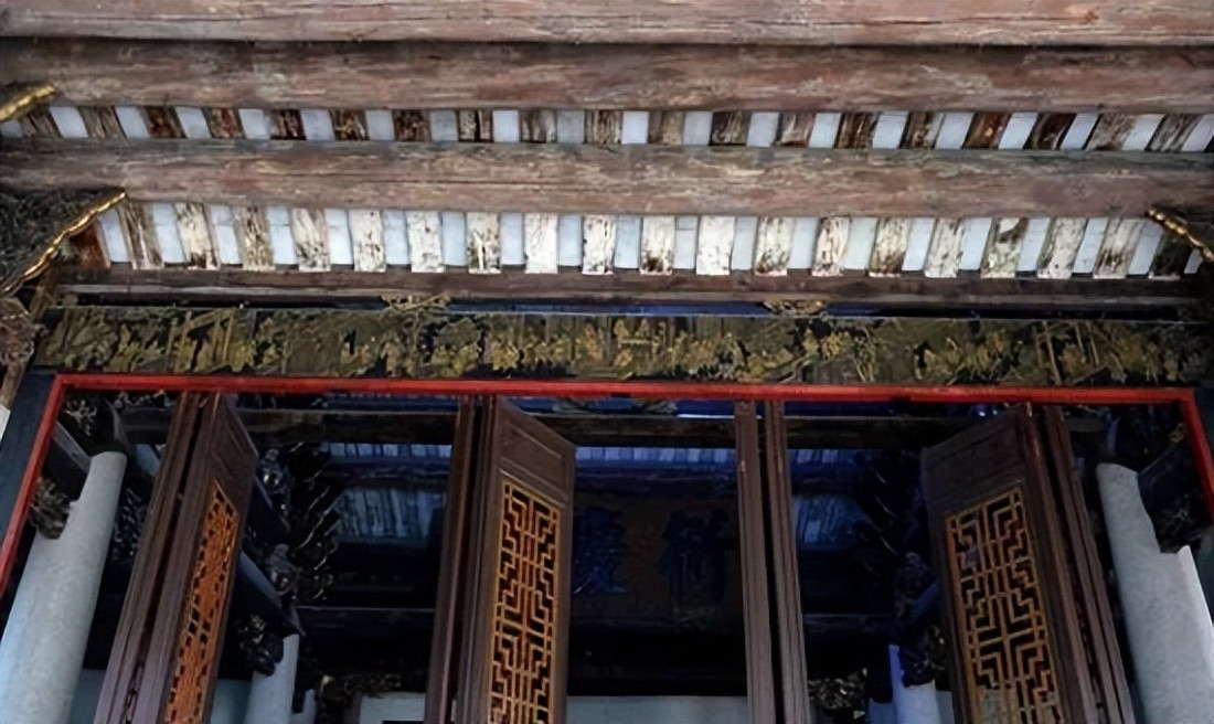 潮汕古建筑结构特点_什么是好的木雕工艺_潮汕建筑装饰艺术