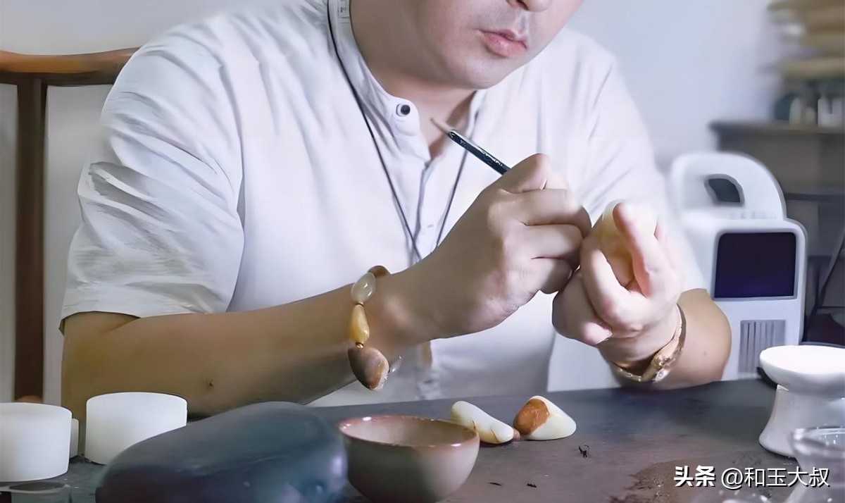 简单手工雕刻_玉雕师绘画功底_玉雕刀工技巧
