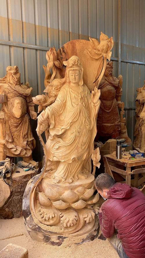 木雕龙头图片大全集_中国木雕人物雕刻_木雕寓意文化