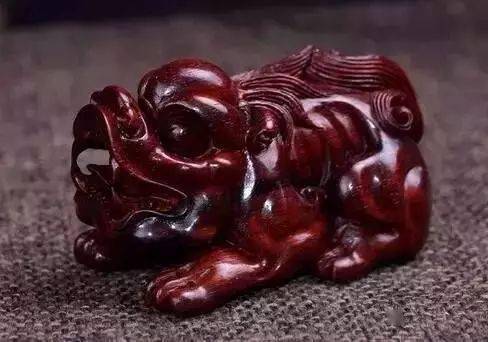 木雕龙头图片大全集_中国木雕人物雕刻_木雕寓意文化