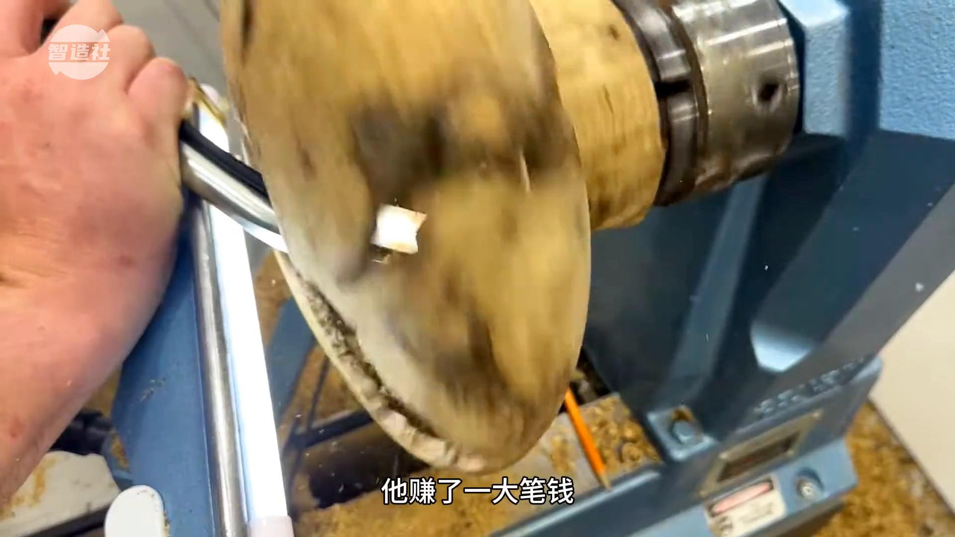 木头创意艺术品图片_云南旅游奇遇_木制艺术品制作