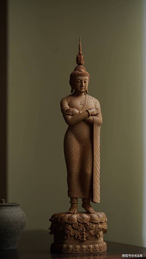 古代印度佛教雕像艺术_印度佛教雕塑材料技术_木头佛像雕刻