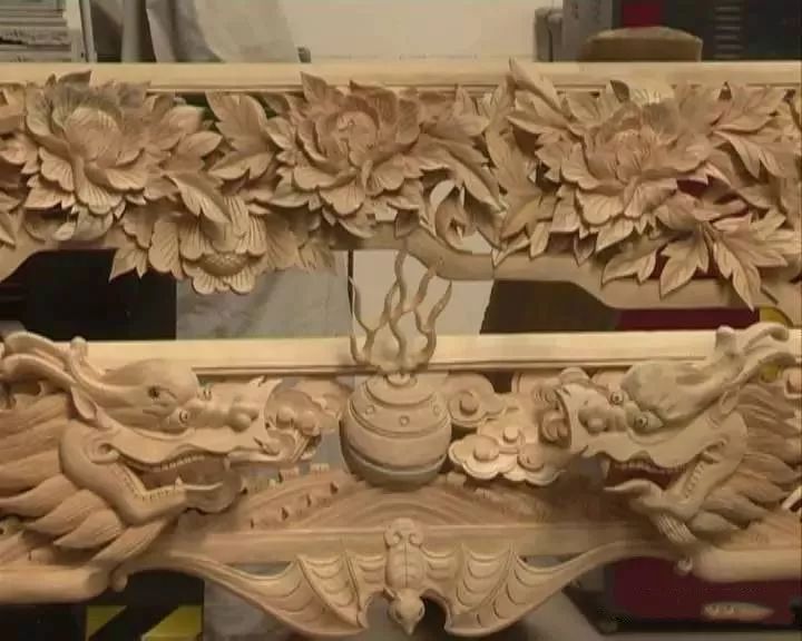 河湟地区木雕技艺_吉祥传统木雕图案_甘肃白塔寺川木匠
