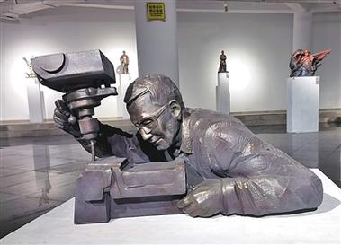 著名雕塑作品有哪些_匠心筑梦·新时代工匠精神主题雕塑展 _ 青岛雕塑馆 