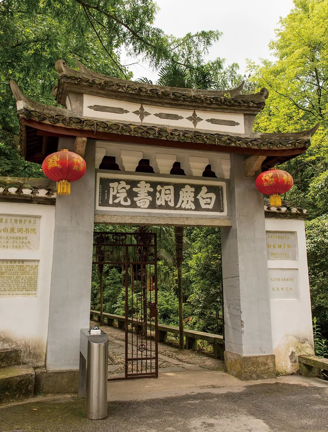 中国古建筑匾额艺术_古代建筑匾额文化_匾额用楷书