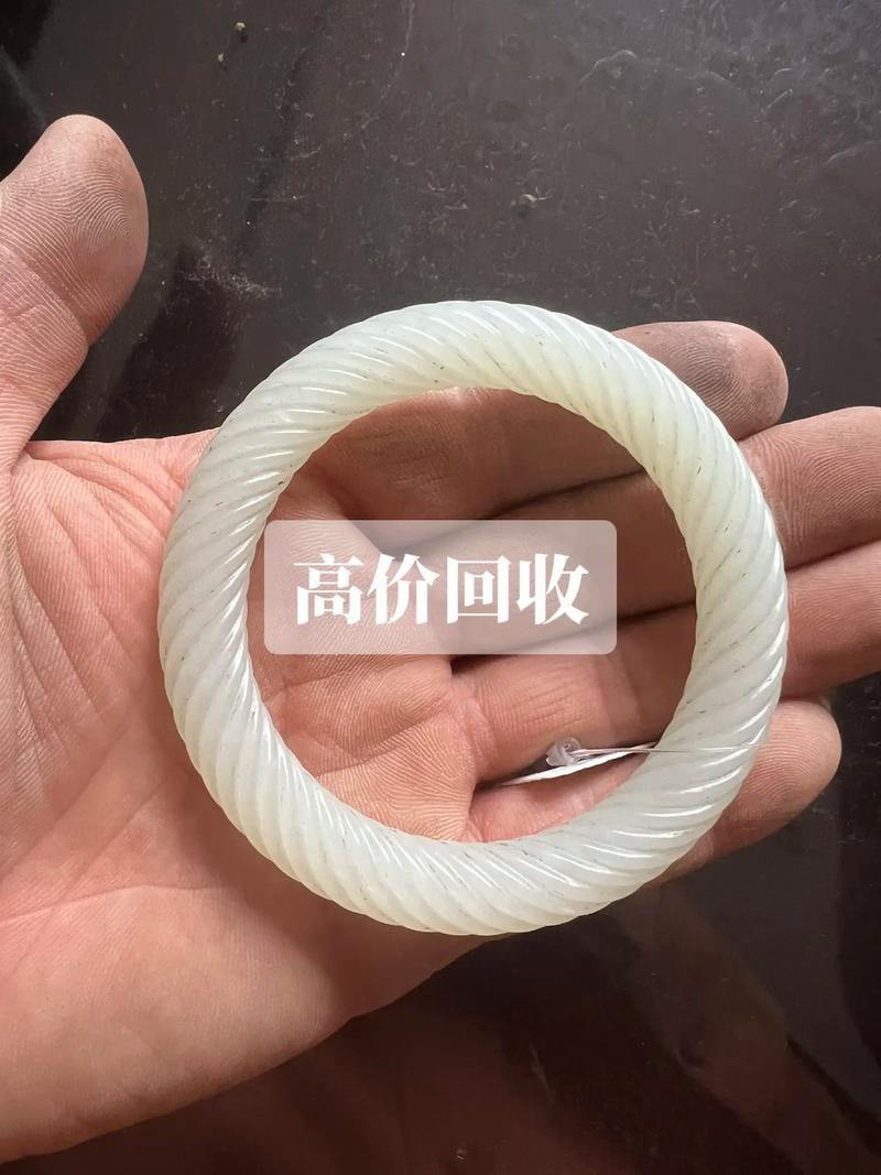 绞丝工艺绞丝镯_中国顶级奢侈品玉雕_玉雕工艺