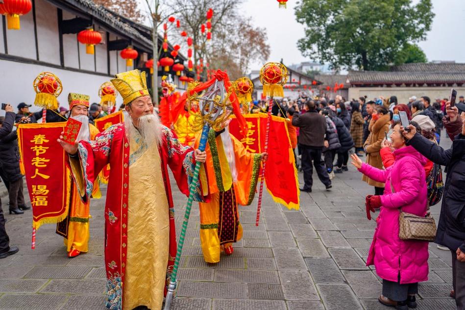 阆中古城国家5A级旅游景区_阆中匾额的特点_阆中春节文化博览会民俗活动