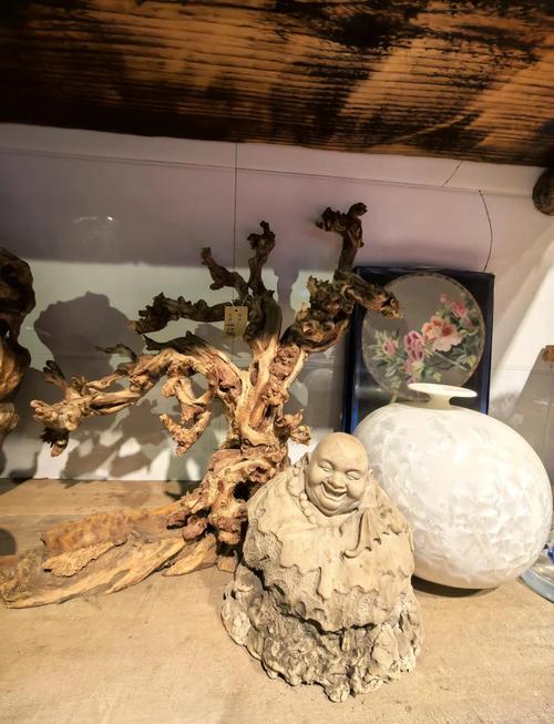 传统手艺传承困境_木雕花边图案大全_峡江木雕文创产品