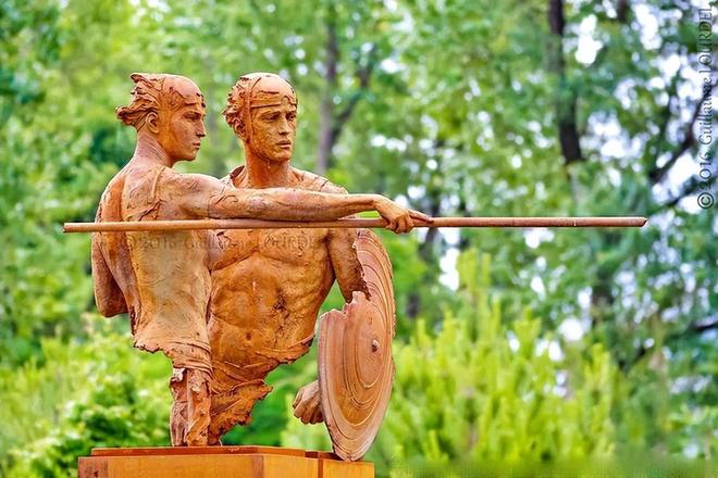 雕刻艺术品欣赏_雕塑艺术欣赏_大理石雕塑杰作