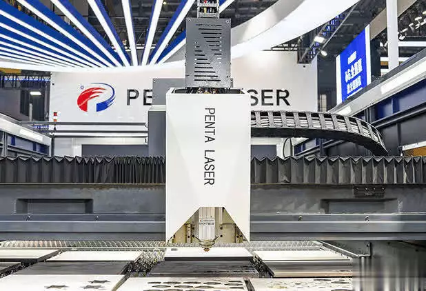 中国高功率激光切割设备出口_奔腾激光美国出口案例_激光切割机