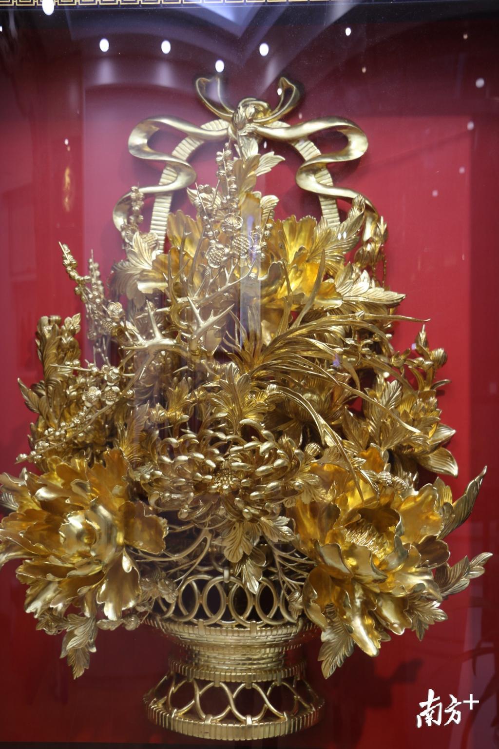 木雕厂_汕头木雕艺术工作室 何汉林 木雕作品创作过程