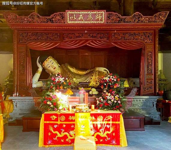 少林寺藏经阁有多少藏书_少林寺牌匾图片大全_少林寺藏经阁功夫秘籍