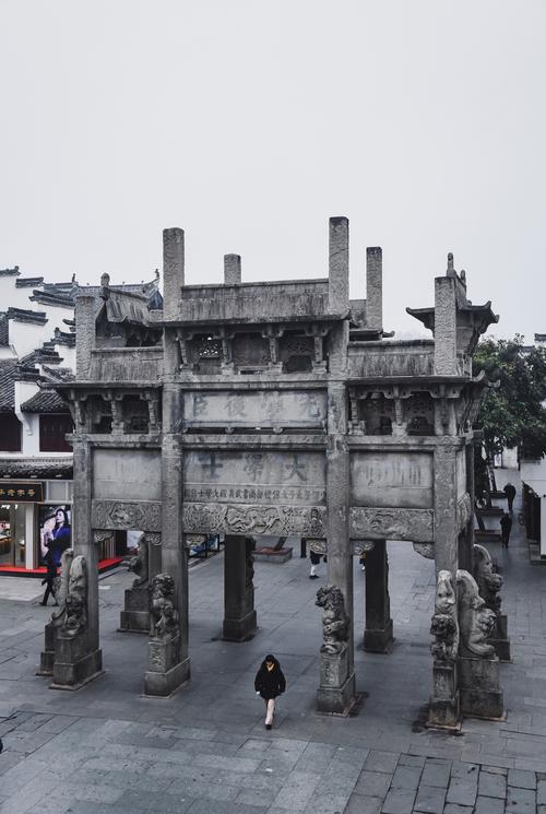 牌楼文化历史_牌楼建筑艺术_木牌匾设计