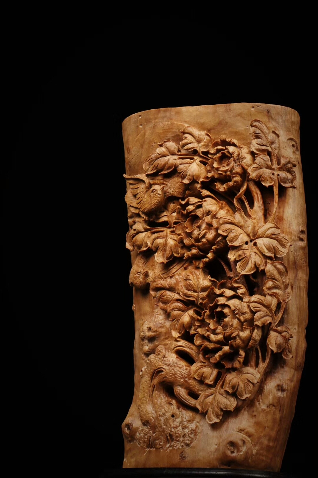 木雕艺术品投资_经典木雕_木雕收藏价值