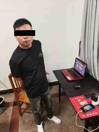 翡翠原石_网络直播玉石诈骗案_主播被抓翡翠原石骗局