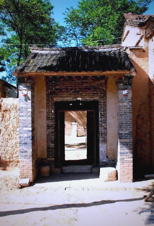 门楼老匾额_陕西农村大门变迁_关中平原门楼演变