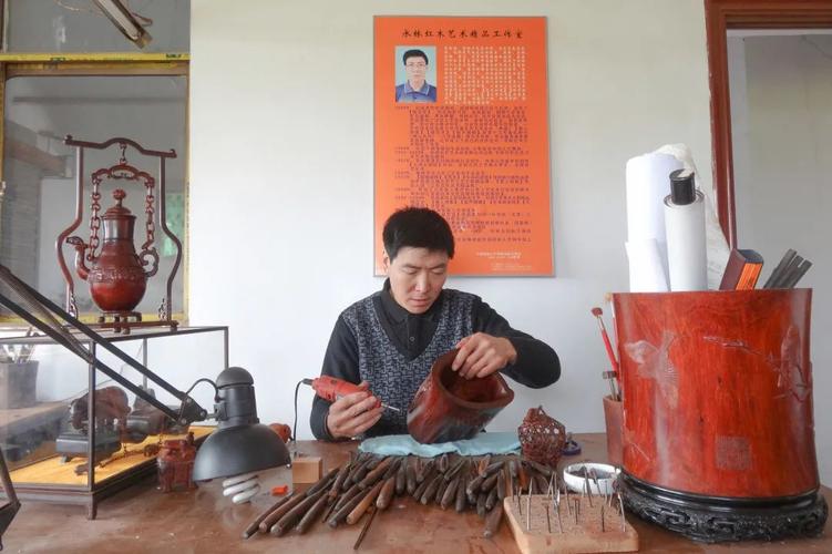 东阳木雕赏析_南通如东林韵堂林木雕艺术馆_刘承林红木雕刻作品